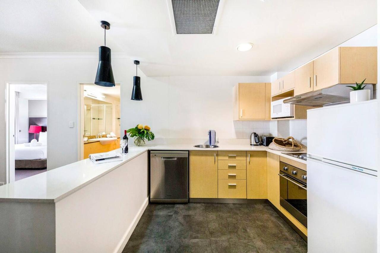 Escape On The Esplanade With Pool & Balcony * Darwin